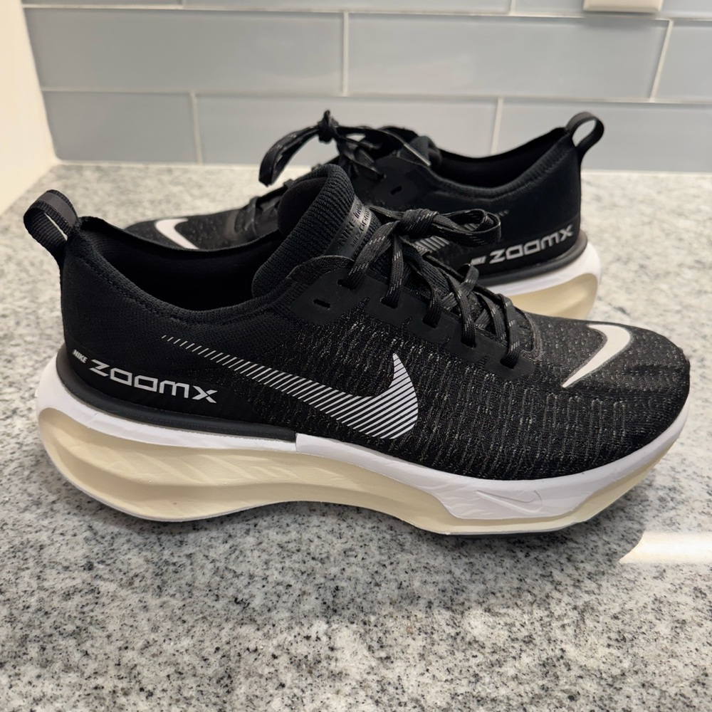 Nike ZoomX Invincible Run 3 Size 10.5